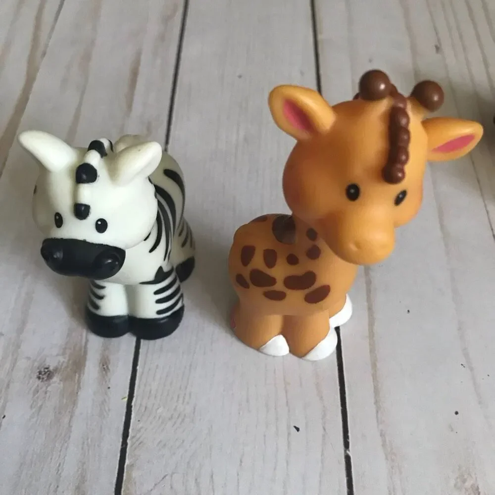 Fisher Price Little People 6 of Zoo Animals toddler toys lot collect